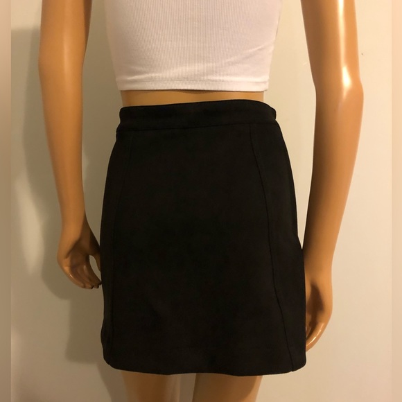 Button-up Skirt - Picture 3 of 3